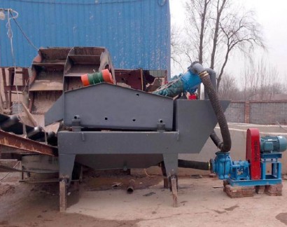 工作中的細(xì)沙回收機(jī)