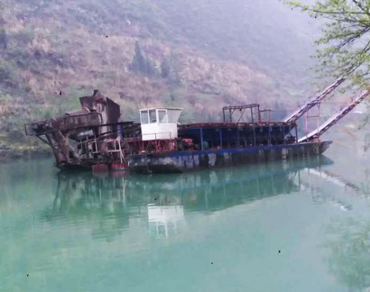 挖沙船配套運砂船