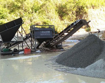 中鐵洗石機工作現(xiàn)場