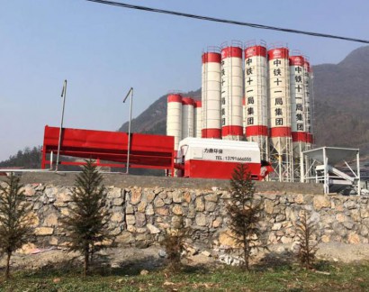 中鐵十一局現(xiàn)場(chǎng)工作中